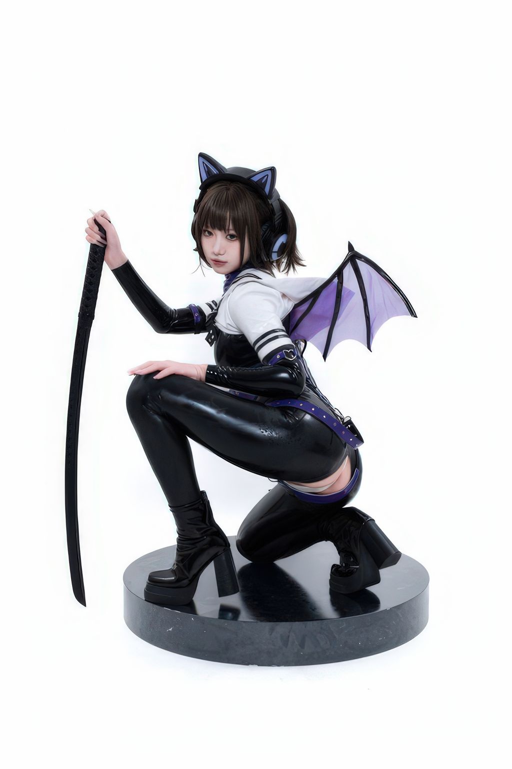 Coser柒柒要乖哦 白棚胶衣 78 photos - 35