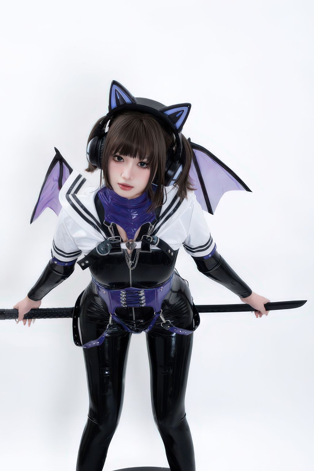 Coser柒柒要乖哦 白棚胶衣 78 photos - 45