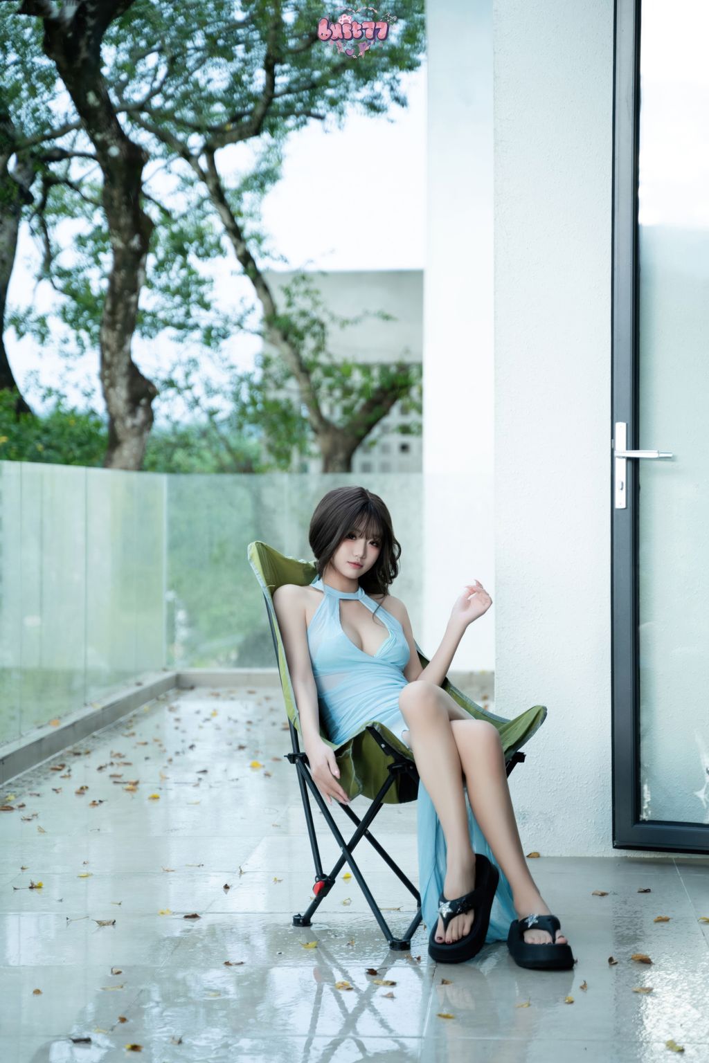 Coser柒柒要乖哦 绿野 70 photos  1 video - 23