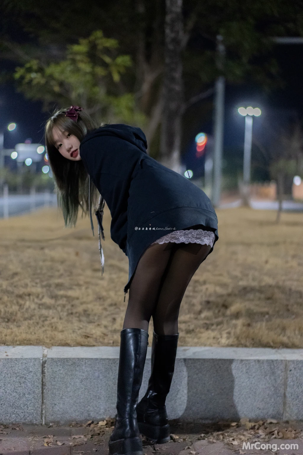 Coser柒柒要乖哦 车内1 47 photos - 7