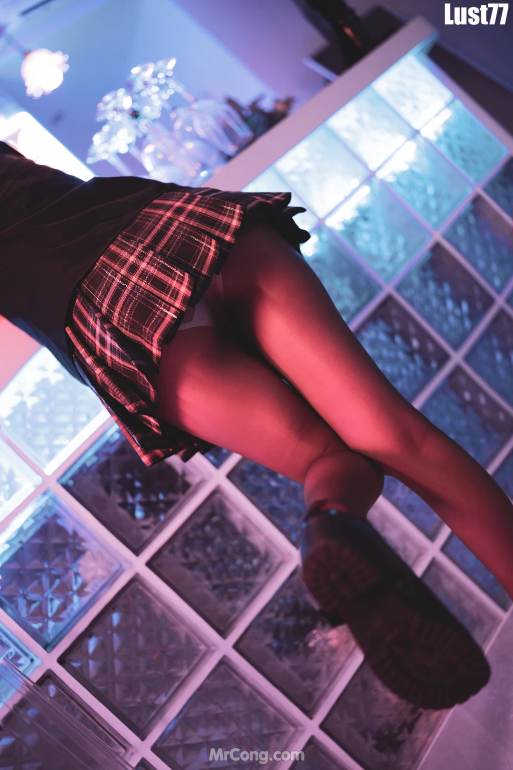 Coser柒柒要乖哦 车内2 60 photos - 59