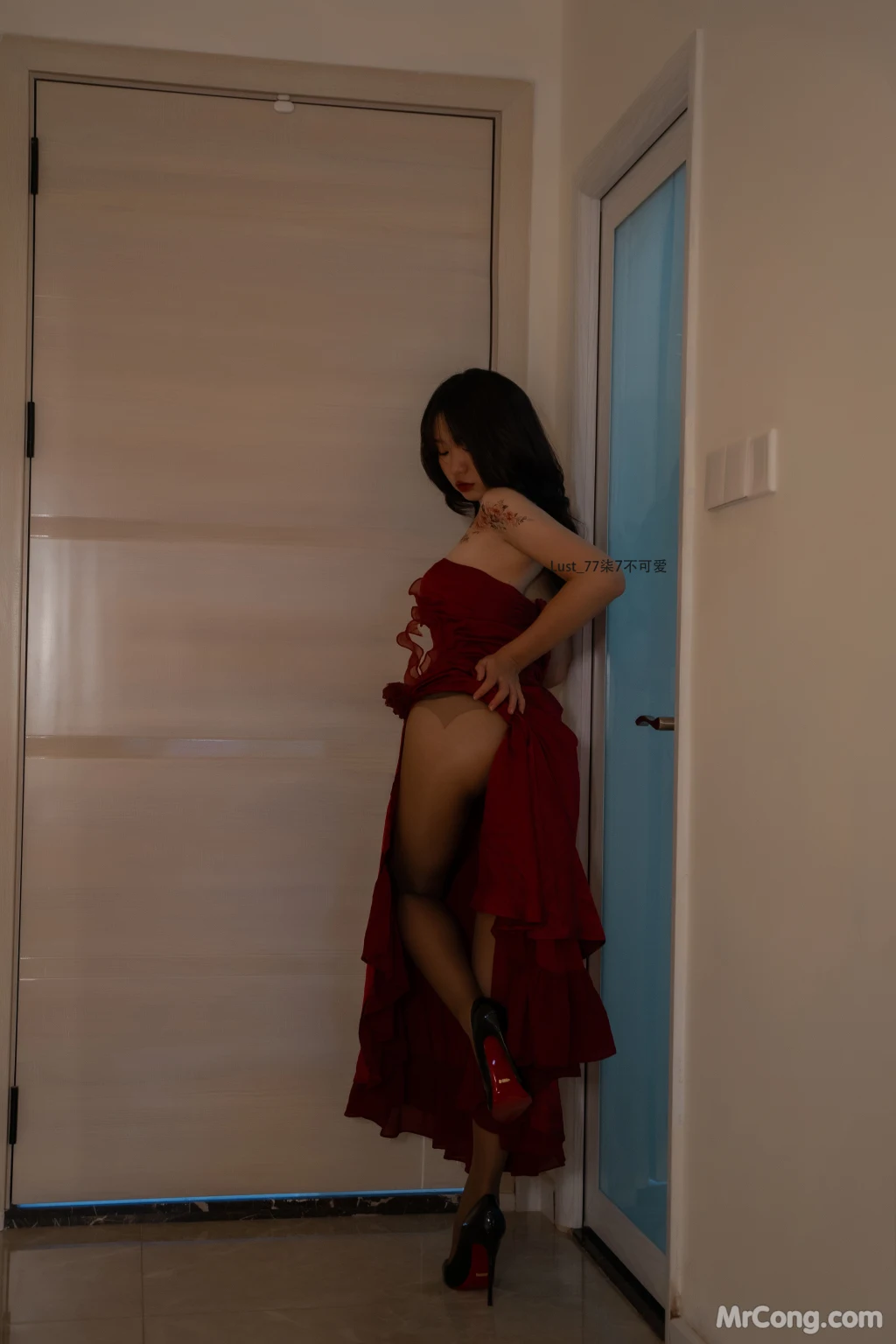 Coser柒柒要乖哦 迷情姐姐 155 photos - 31