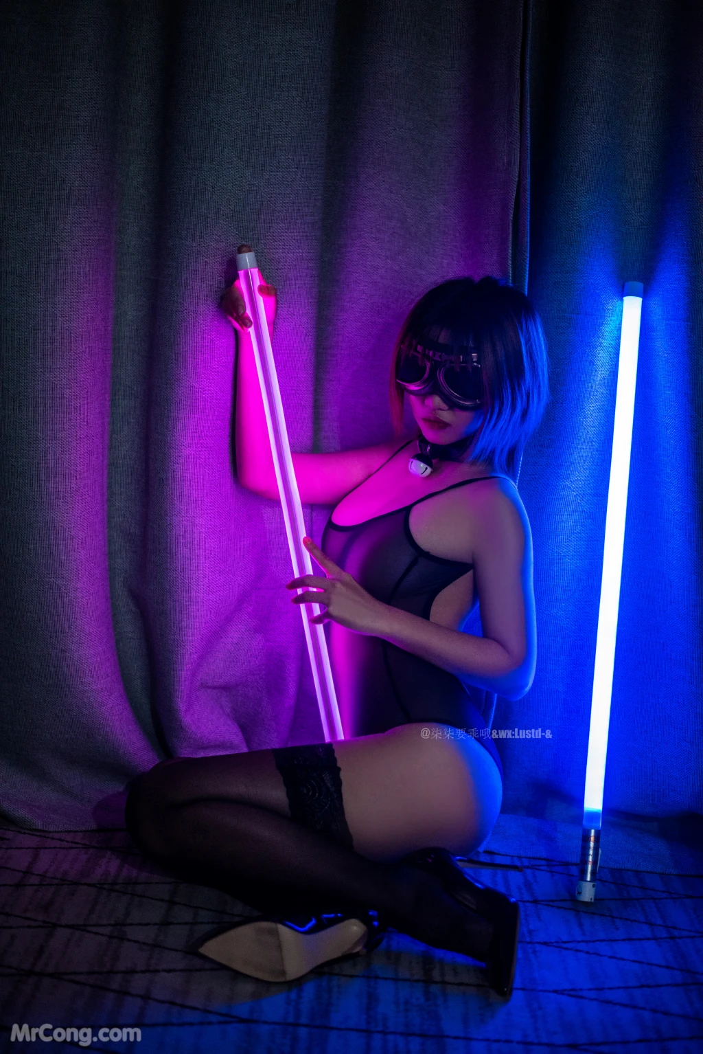 Coser柒柒要乖哦 透明死库水和白T 36 photos - 15