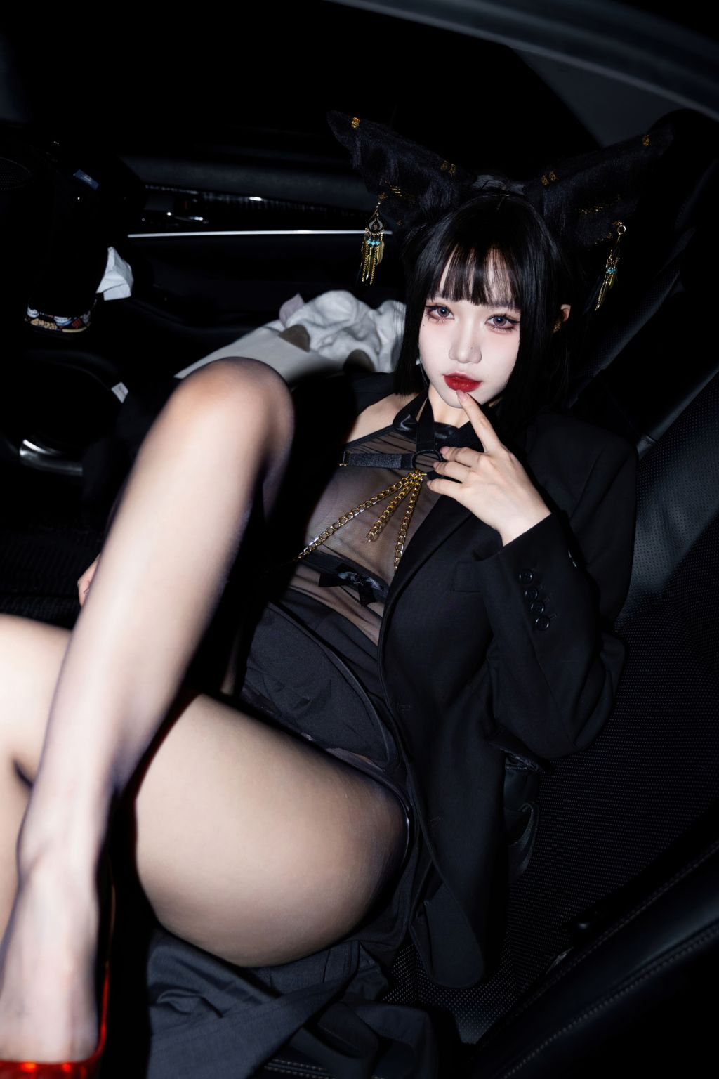 Coser柒柒要乖哦 黑阿努比斯 168 photos - 74