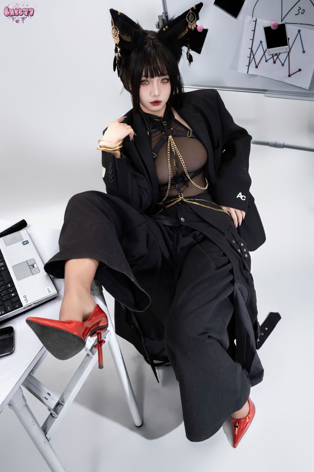 Coser柒柒要乖哦 黑阿努比斯 168 photos - 81