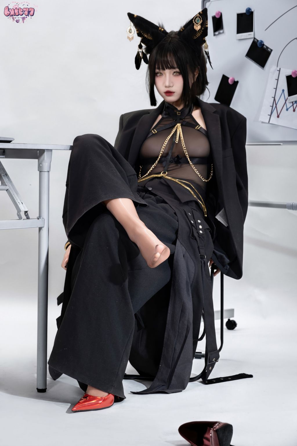 Coser柒柒要乖哦 黑阿努比斯 168 photos - 92