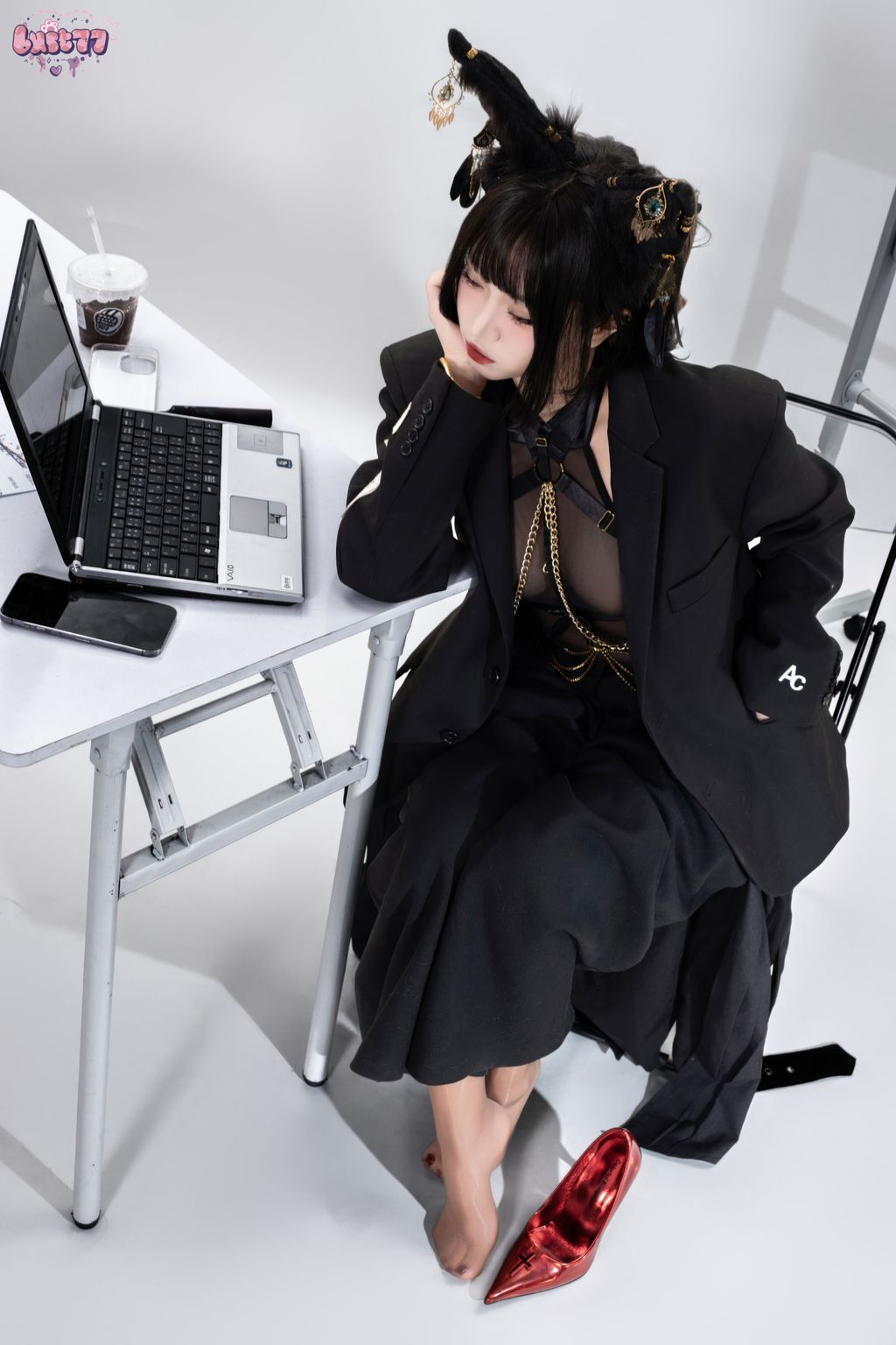 Coser柒柒要乖哦 黑阿努比斯 168 photos - 147