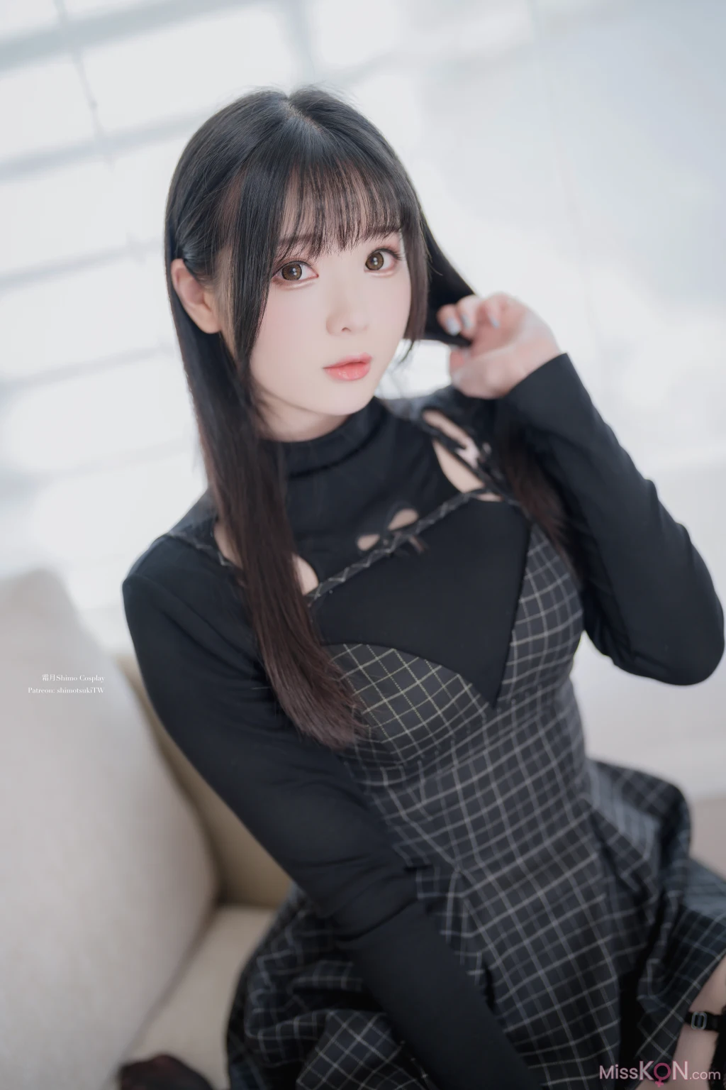Coser霜月shimo 日本饭店黑私服 30 photos - 10