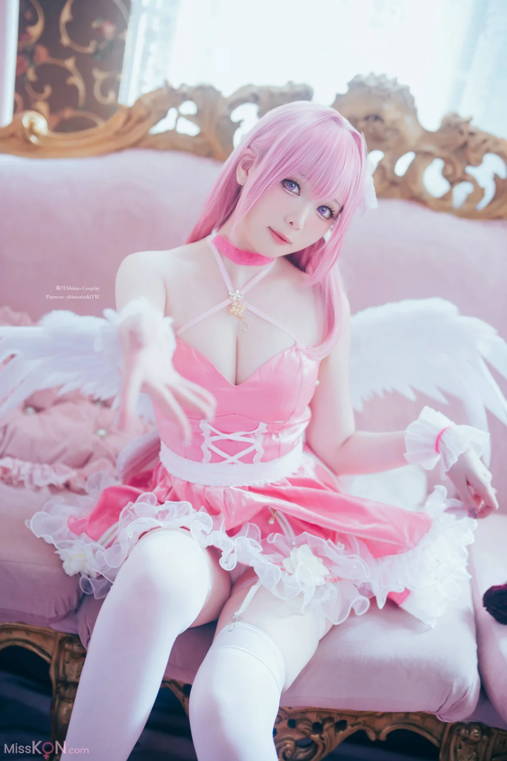 Coser霜月shimo 桃樂絲 NIKKE 26 photos - 2