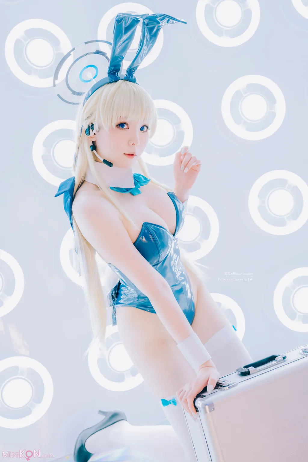 Coser霜月shimo 蔚蓝档案 飞鸟马时 兔女郎 20 photos - 9