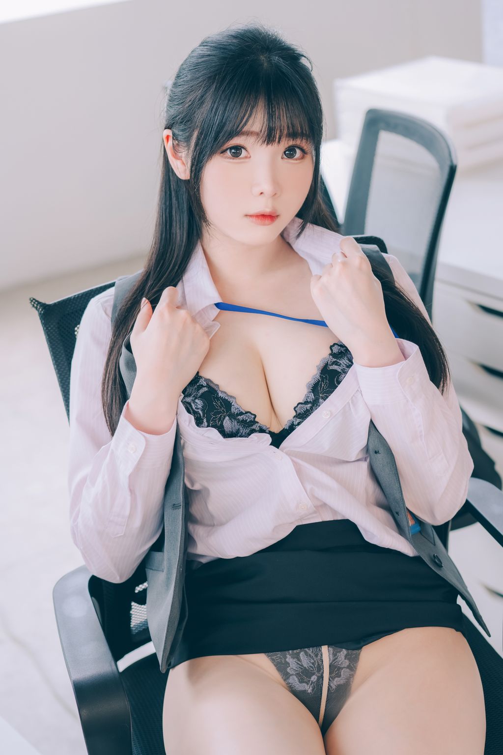 Coser霜月shimo 霜月的秘密辦公室 Shimo Secret Office 125 photos - 101