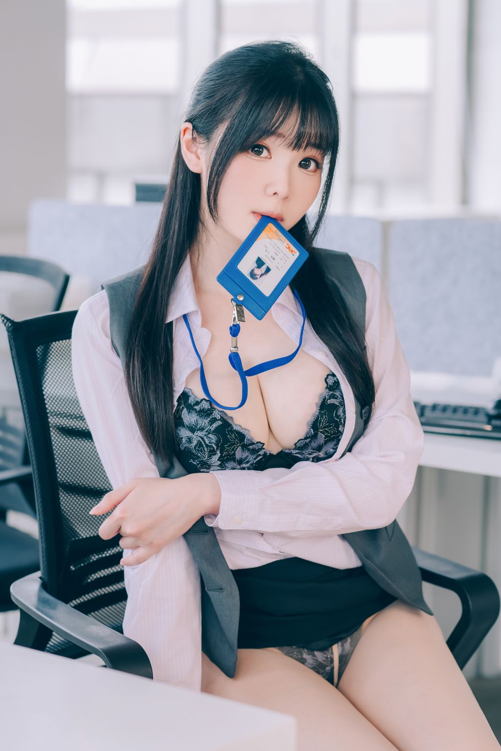 Coser霜月shimo 霜月的秘密辦公室 Shimo Secret Office 125 photos - 105