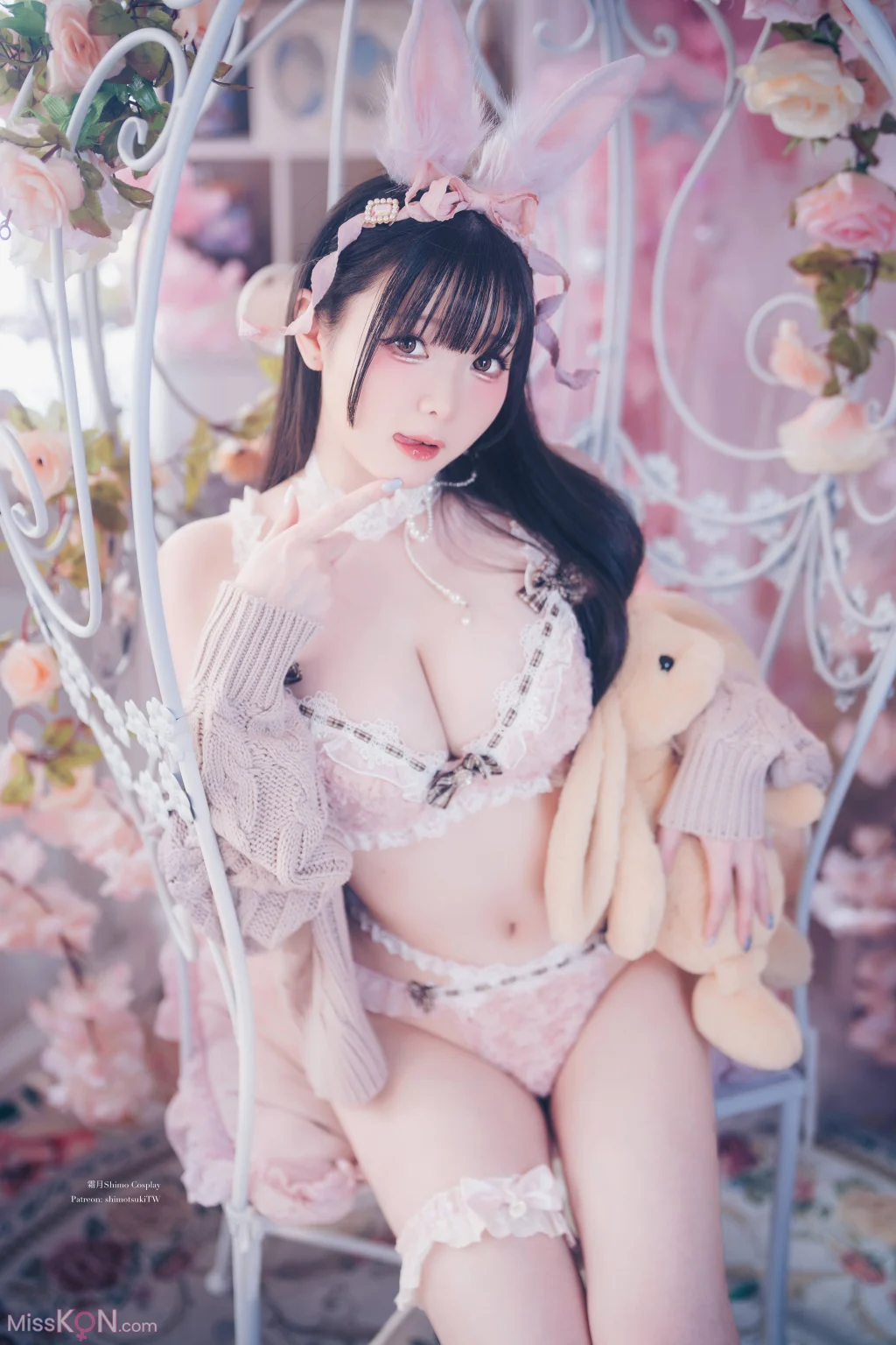 Coser霜月shimo Fluffy Bunny 2026 20 photos - 16