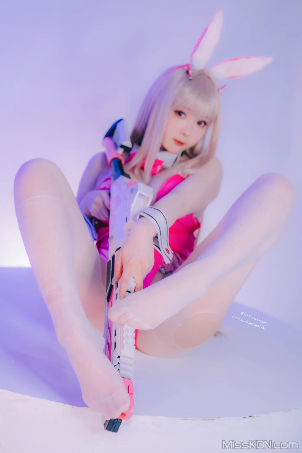 Coser霜月shimo Viper Bunny Suit NIKKE 25 photos - 20