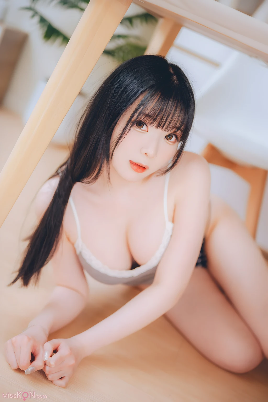 Coser霜月shimoDL版写真集週末彼女 101 photos - 98