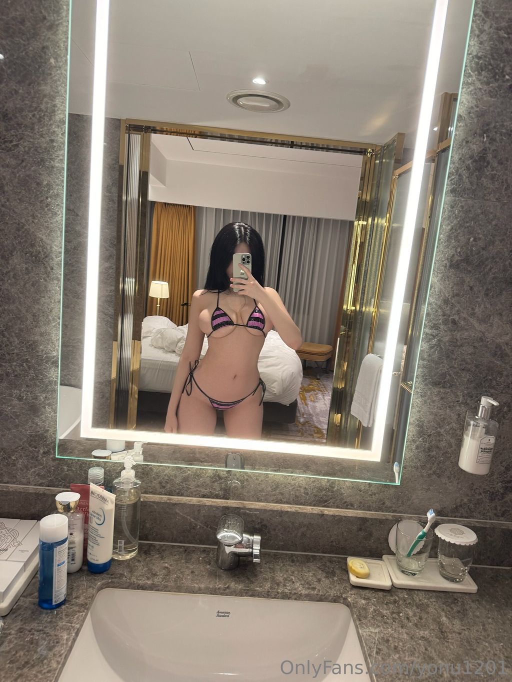 Yeon Woo  202509 OnlyFans订阅合集 49 photos  13 videos - 7