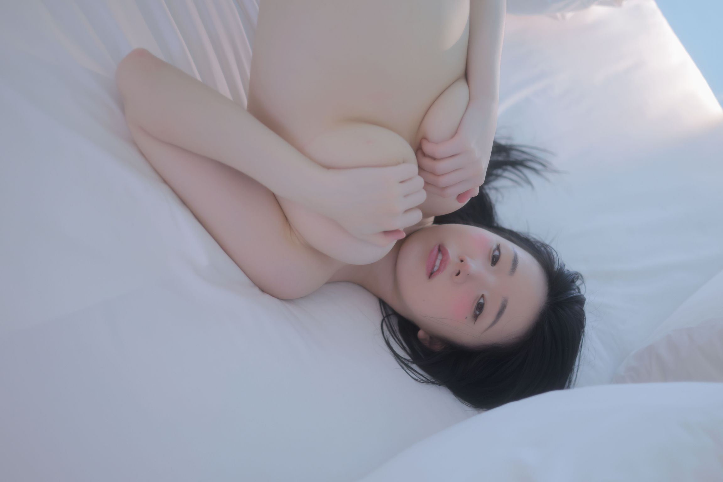 Yeon Woo  AQUA 226 photos - 195