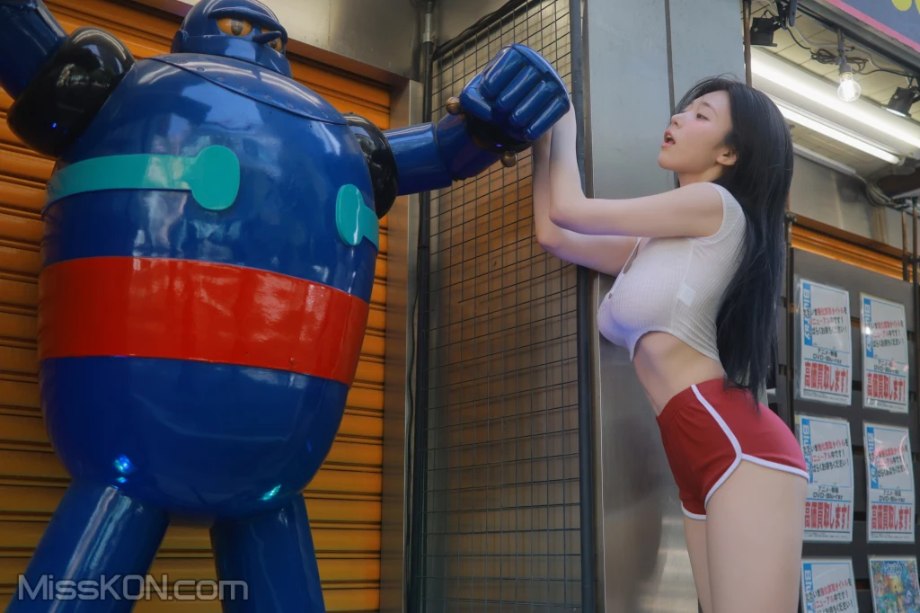 Yeon Woo  In Tokyo 159 photos - 5