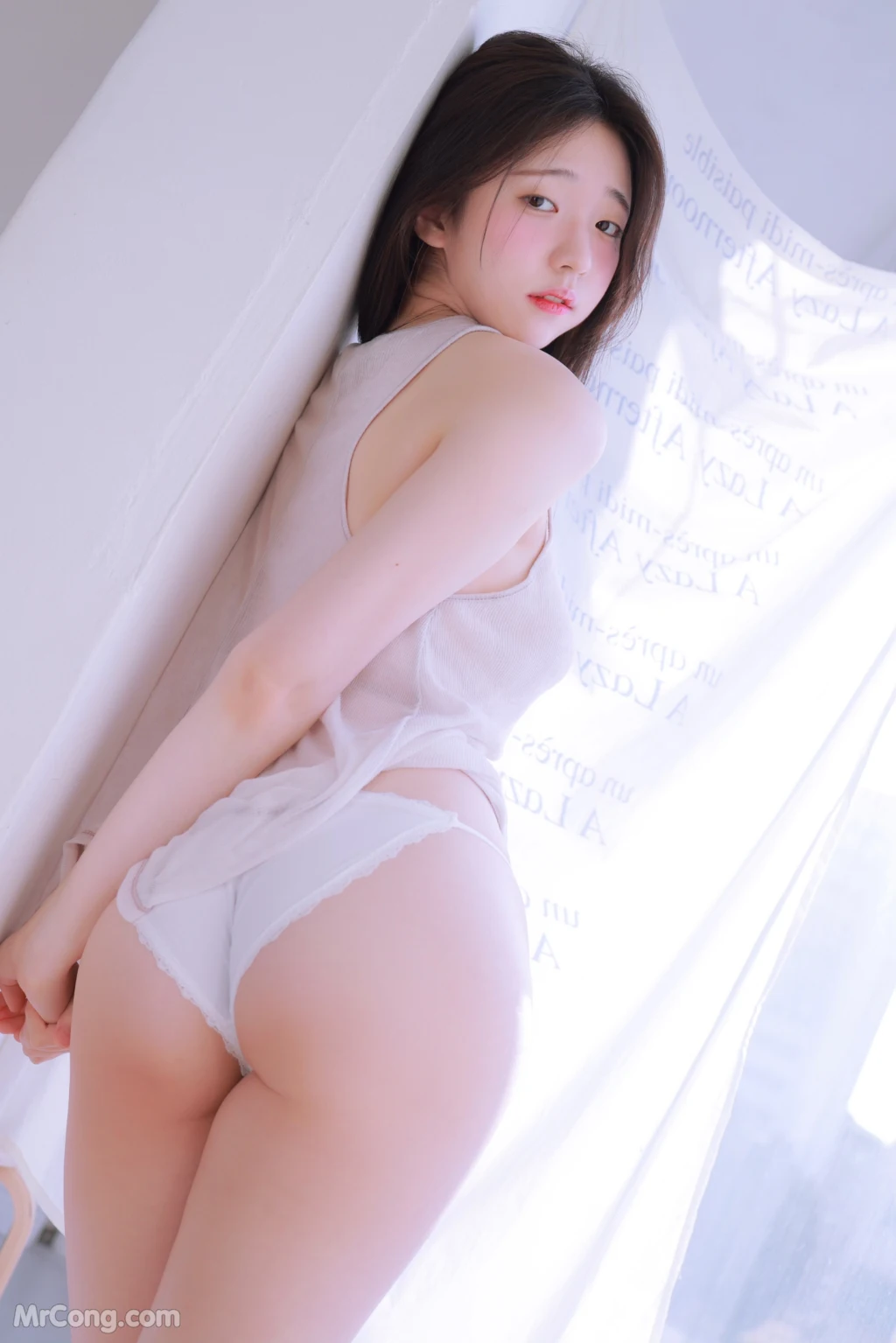 Yeon Woo  See Through 103 photos - 26
