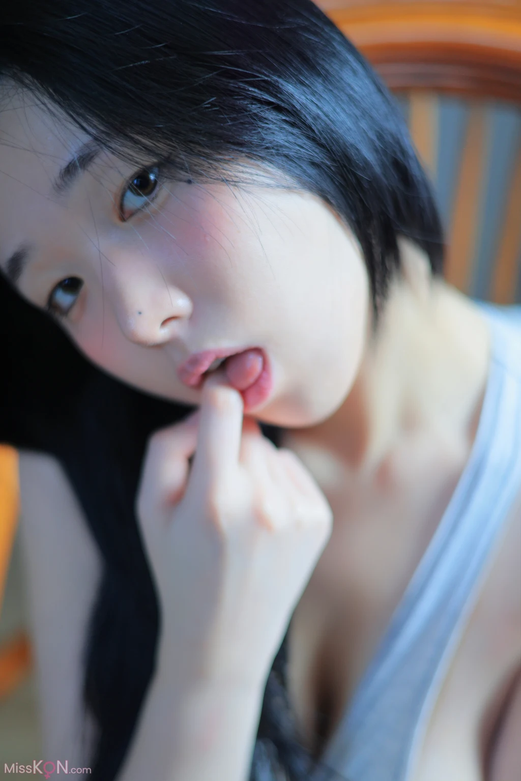 Yeon Woo  Shoujo 136 photos - 4