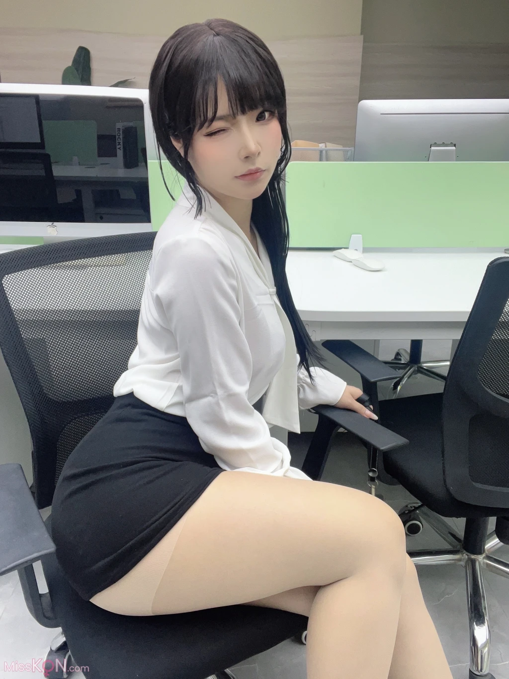 Coseryuuhui玉汇 体贴秘书 37 photos - 3