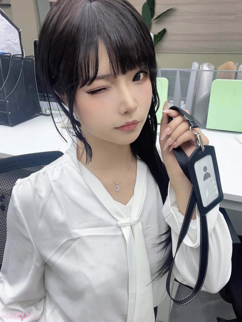 Coseryuuhui玉汇 体贴秘书 37 photos - 23