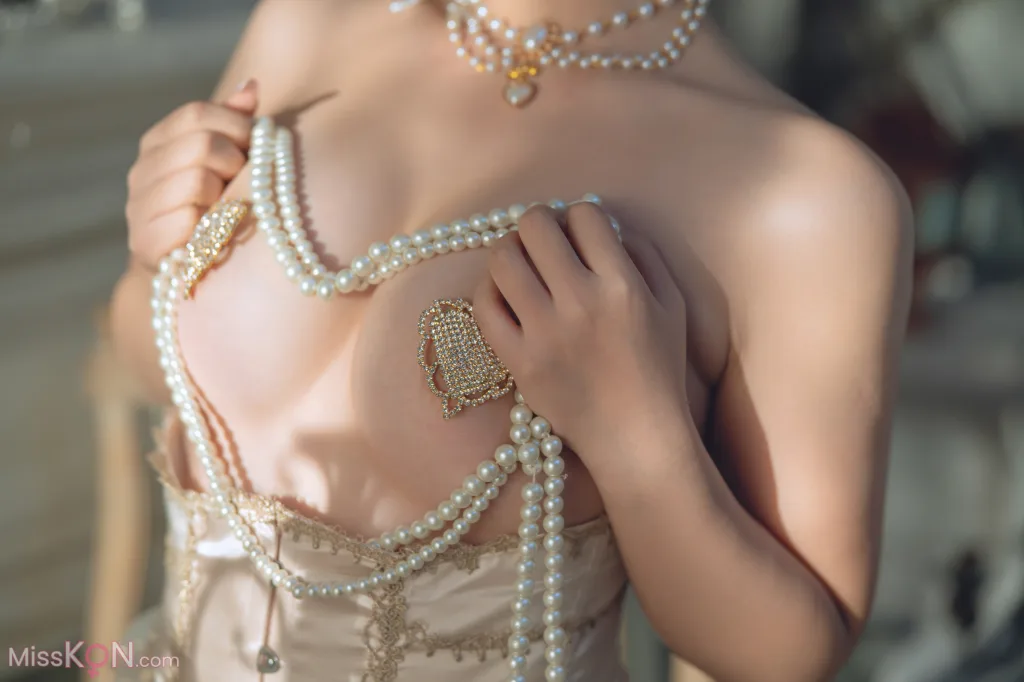 Coseryuuhui玉汇 巴黎春梦 139 photos - 106