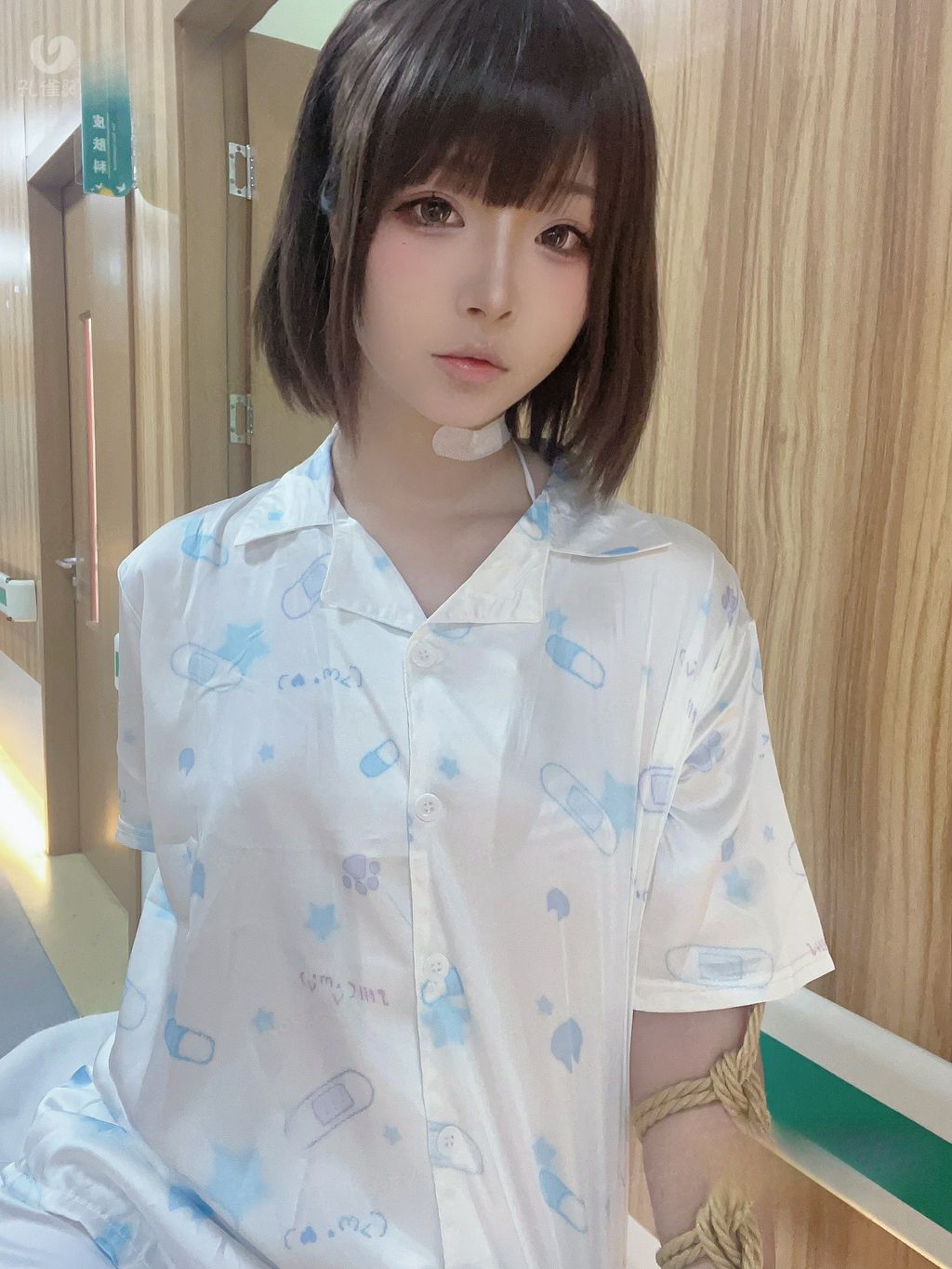 Coseryuuhui玉汇 生病的妹妹 37 photos  2 videos