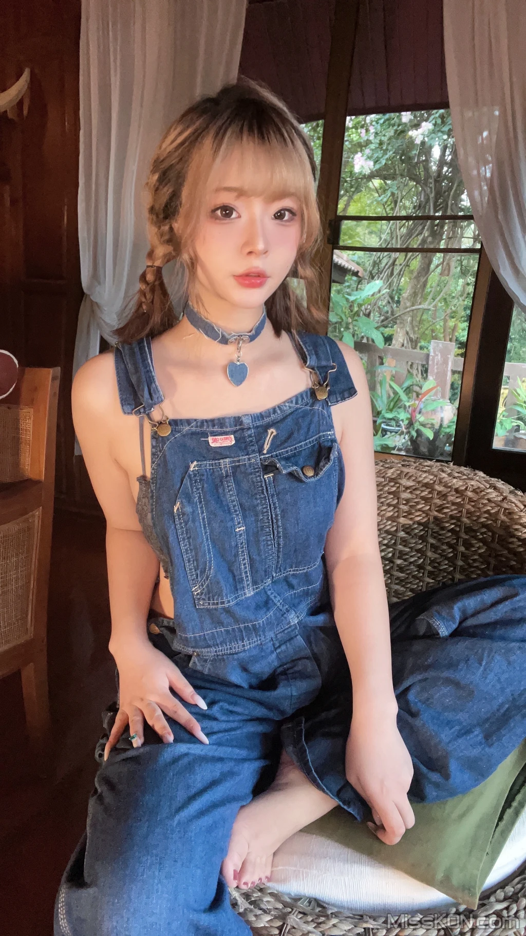 Coseryuuhui玉汇 背带裤妹妹 41 photos