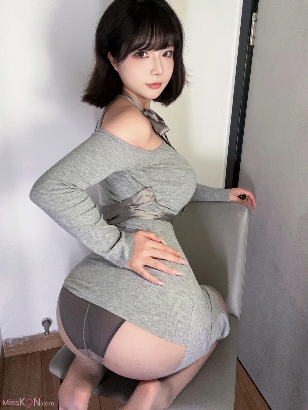 Coseryuuhui玉汇 邻家姐姐 47 photos  3 videos - 35