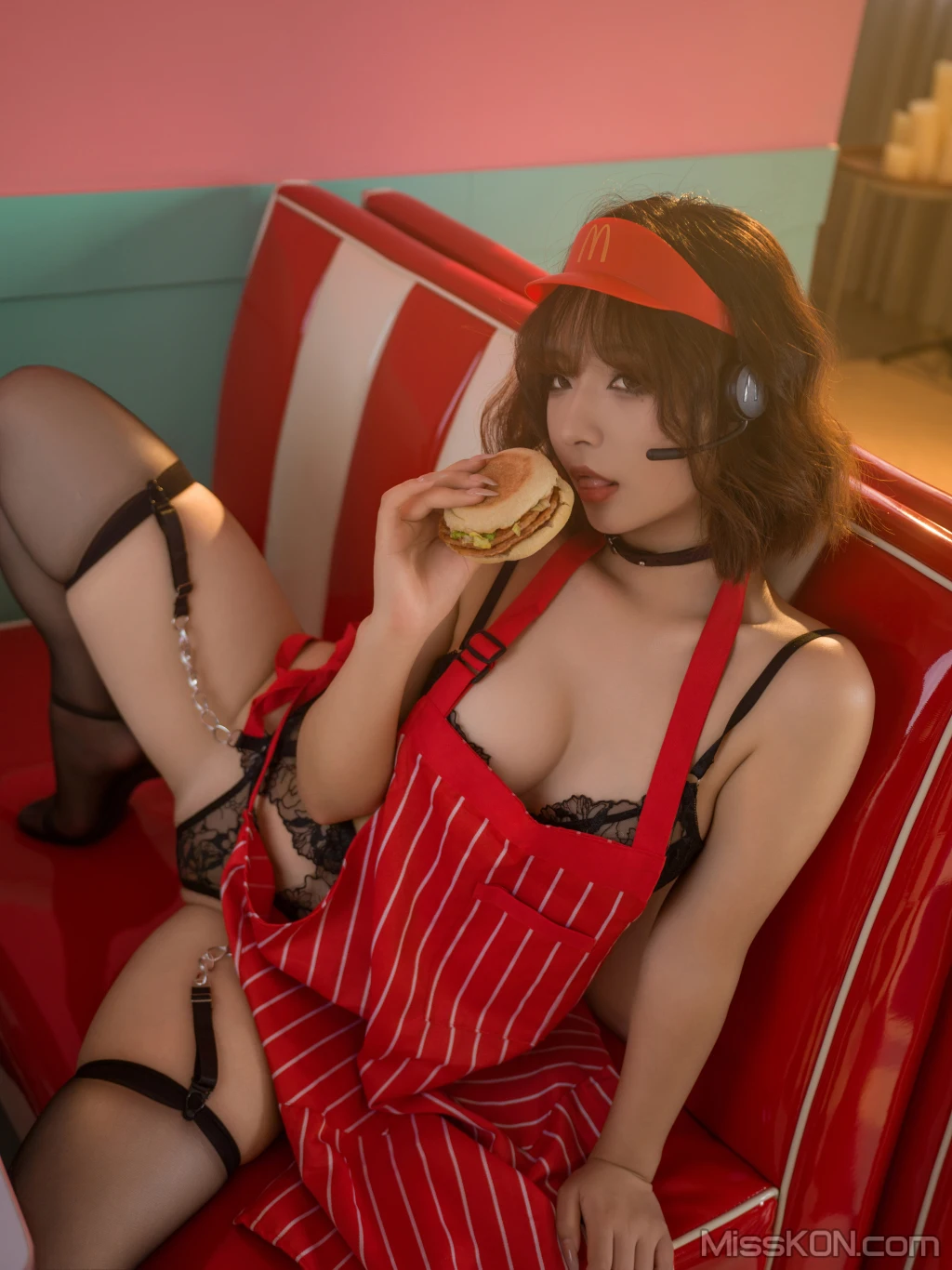 Coseryuuhui玉汇 麦当劳的女服务员 149 photos - 140