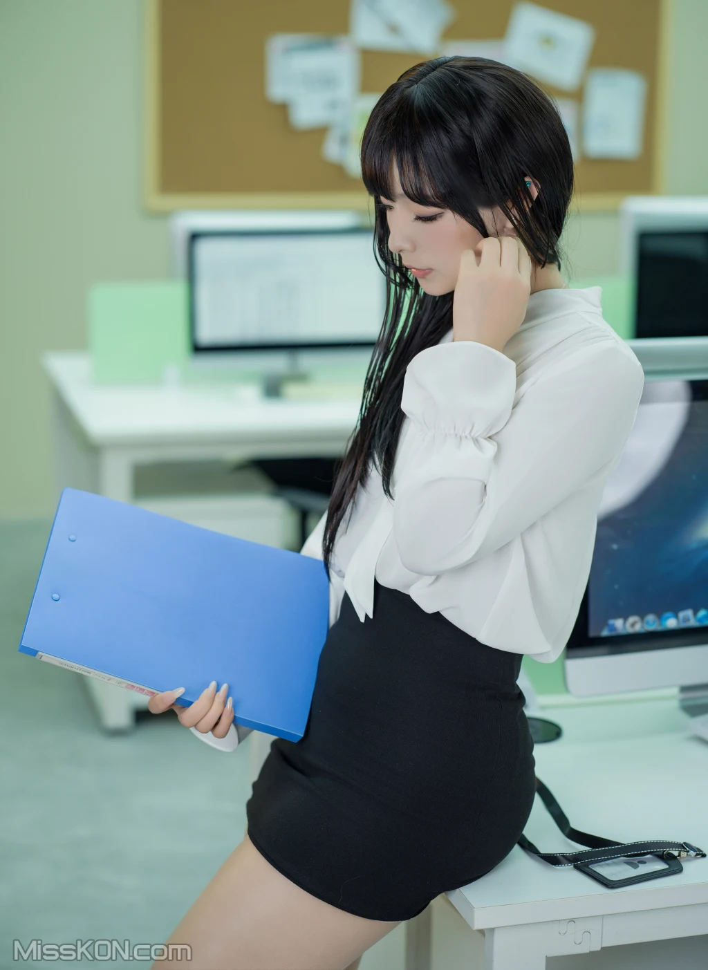 Coseryuuhui玉汇 2024 Vol04 潛規則 137 photos