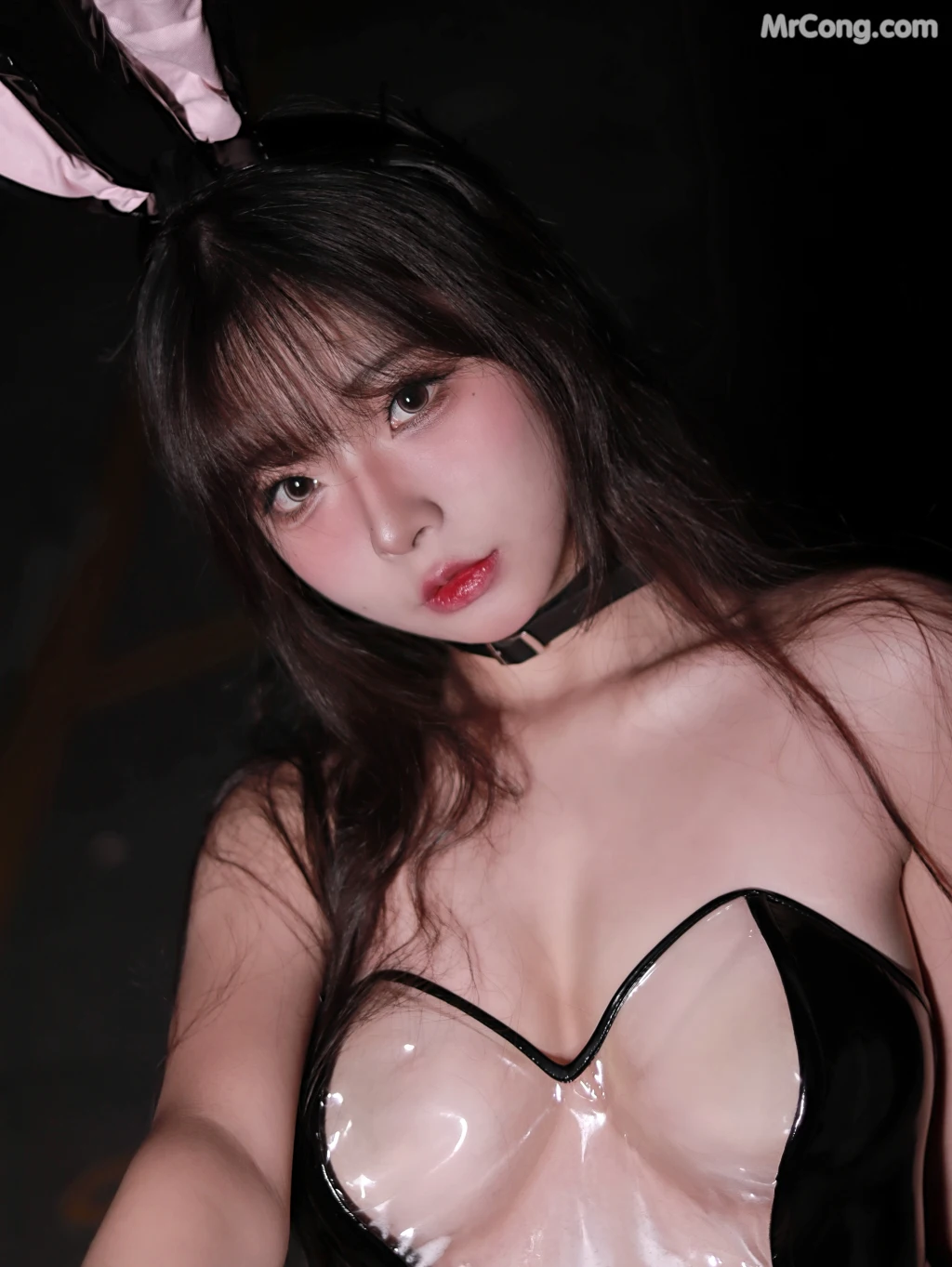 Coseryuuhui玉汇 No006 雨中透明兔女郎 35 photos - 17