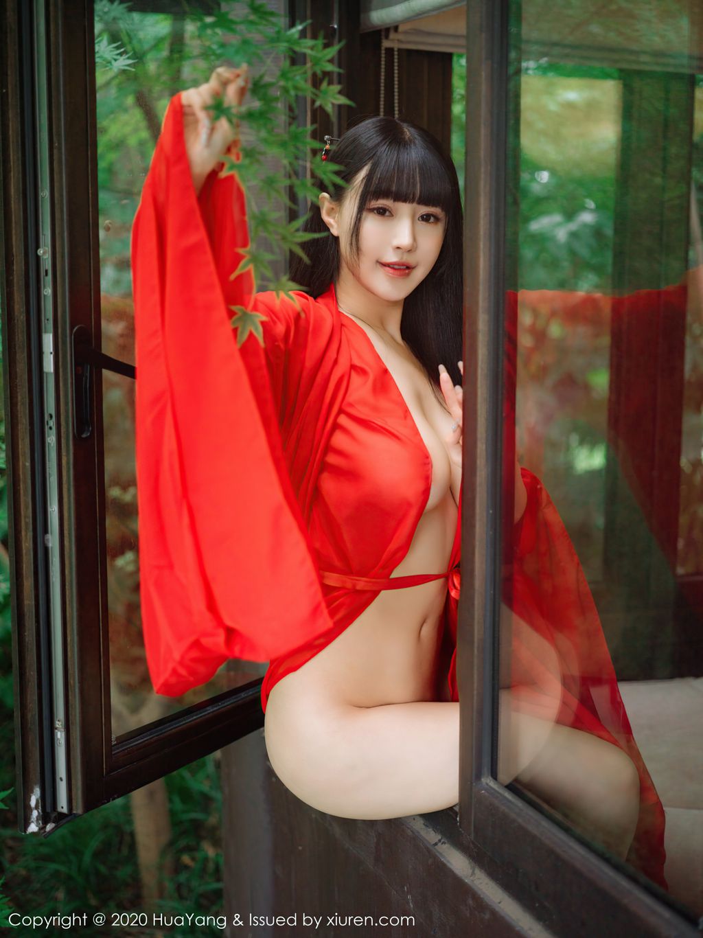 HuaYang Vol 310 Zhu Ke Er 朱 可 儿 Flower 70 photos - 3