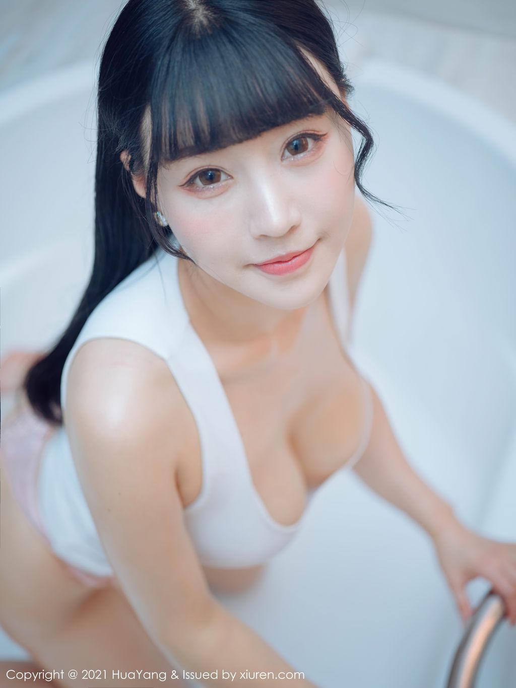 HuaYang Vol 360 Zhu Ke Er 朱 可 儿 Flower 64 photos - 31