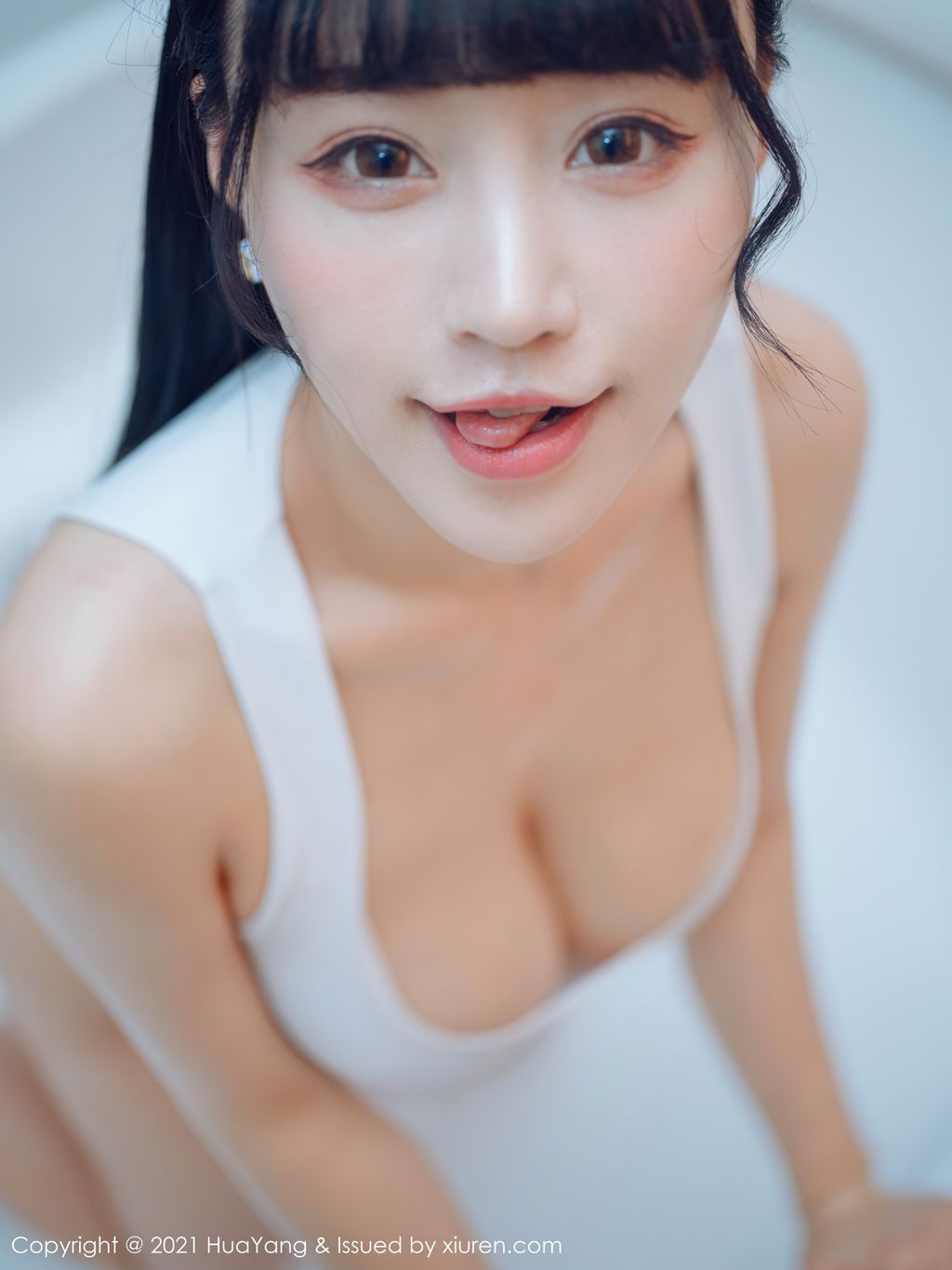 HuaYang Vol 360 Zhu Ke Er 朱 可 儿 Flower 64 photos - 32
