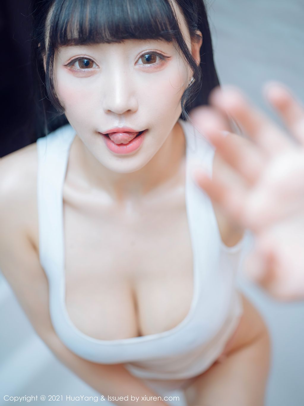 HuaYang Vol 360 Zhu Ke Er 朱 可 儿 Flower 64 photos - 40