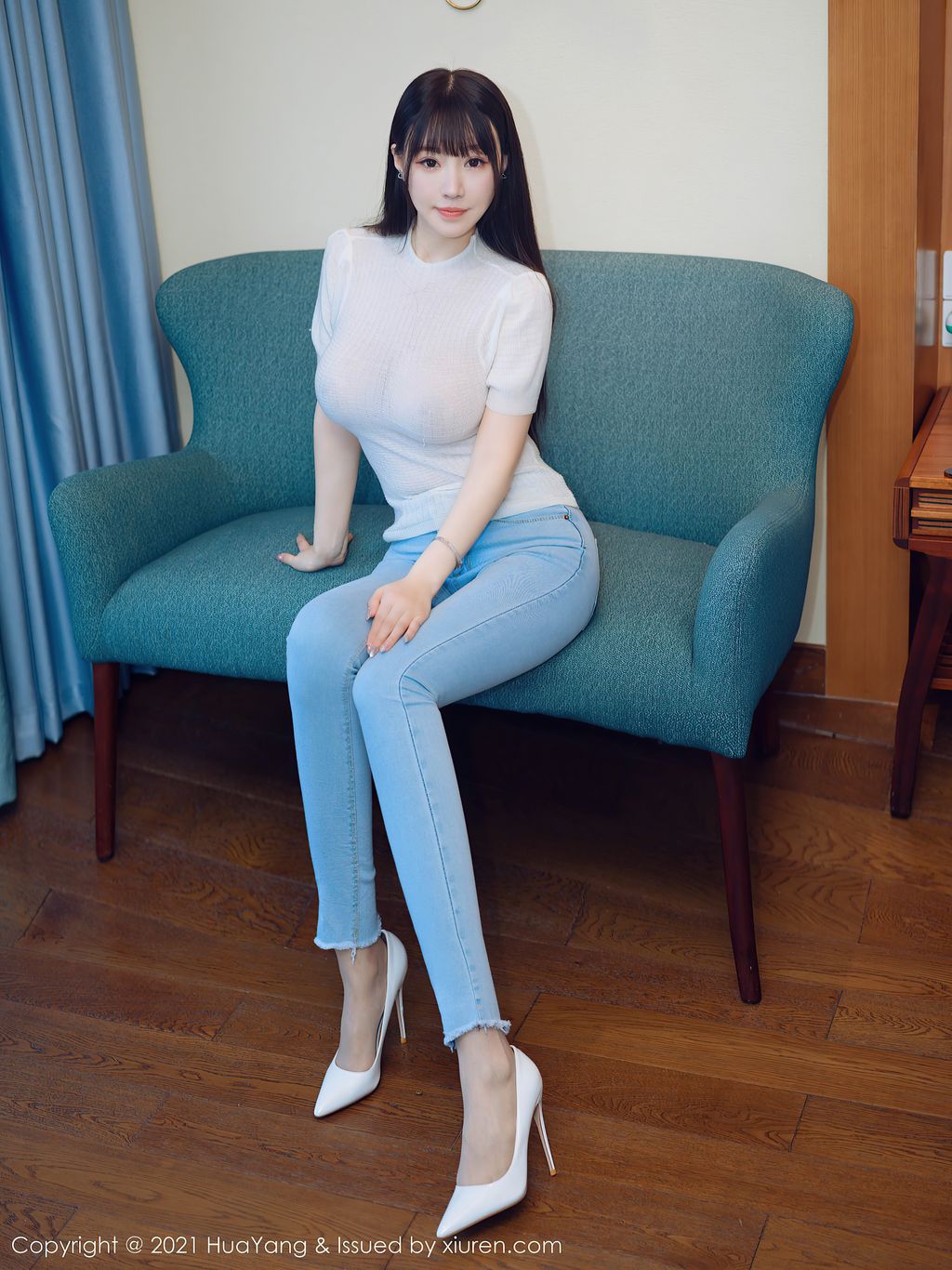 HuaYang Vol 380 Zhu Ke Er 朱 可 儿 Flower 59 photos - 11