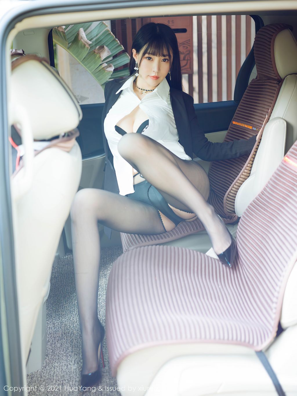 HuaYang Vol 383 Zhu Ke Er 朱 可 儿 Flower 74 photos - 30