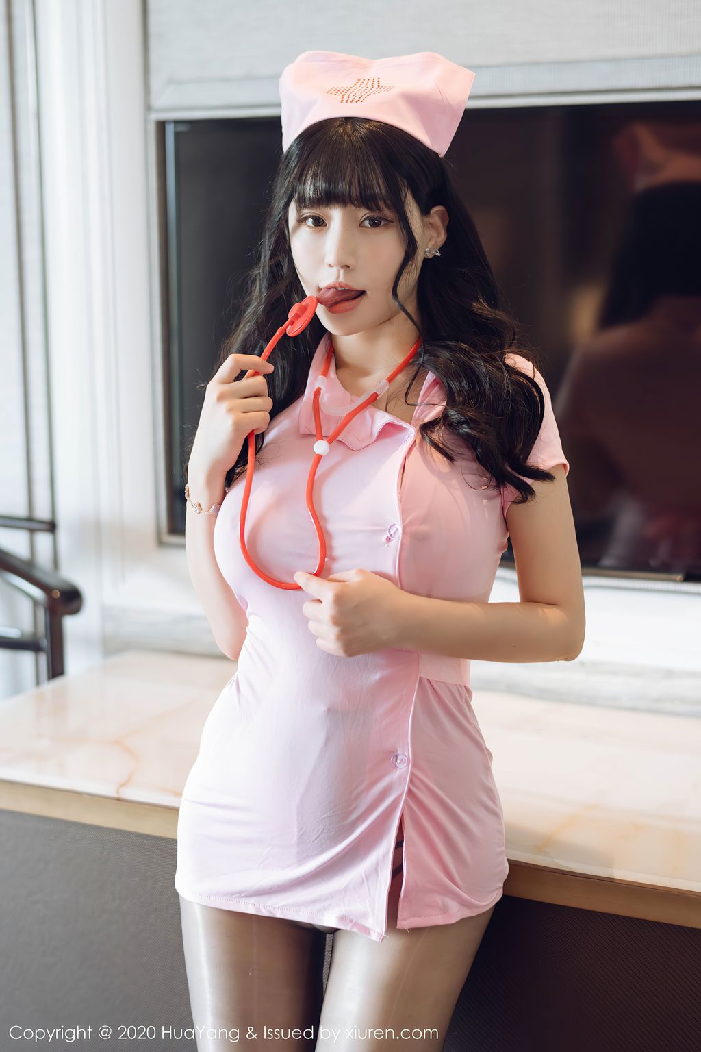 HuaYang Vol302 Zhu Ke Er 朱 可 儿 Flower 50 photos