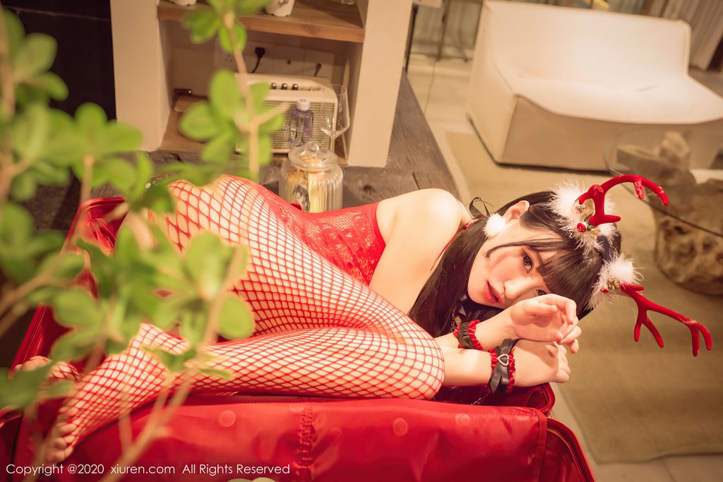 XIUREN No 2940 Zhu Ke Er 朱 可 儿 Flower 51 photos - 4
