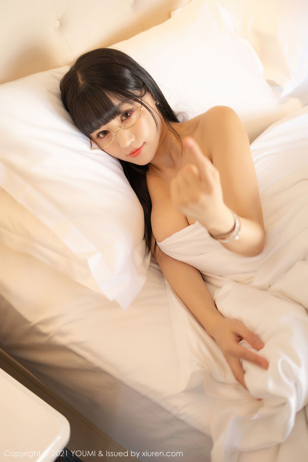 YouMi Vol 617 Zhu Ke Er 朱 可 儿 Flower 59 pictures - 57